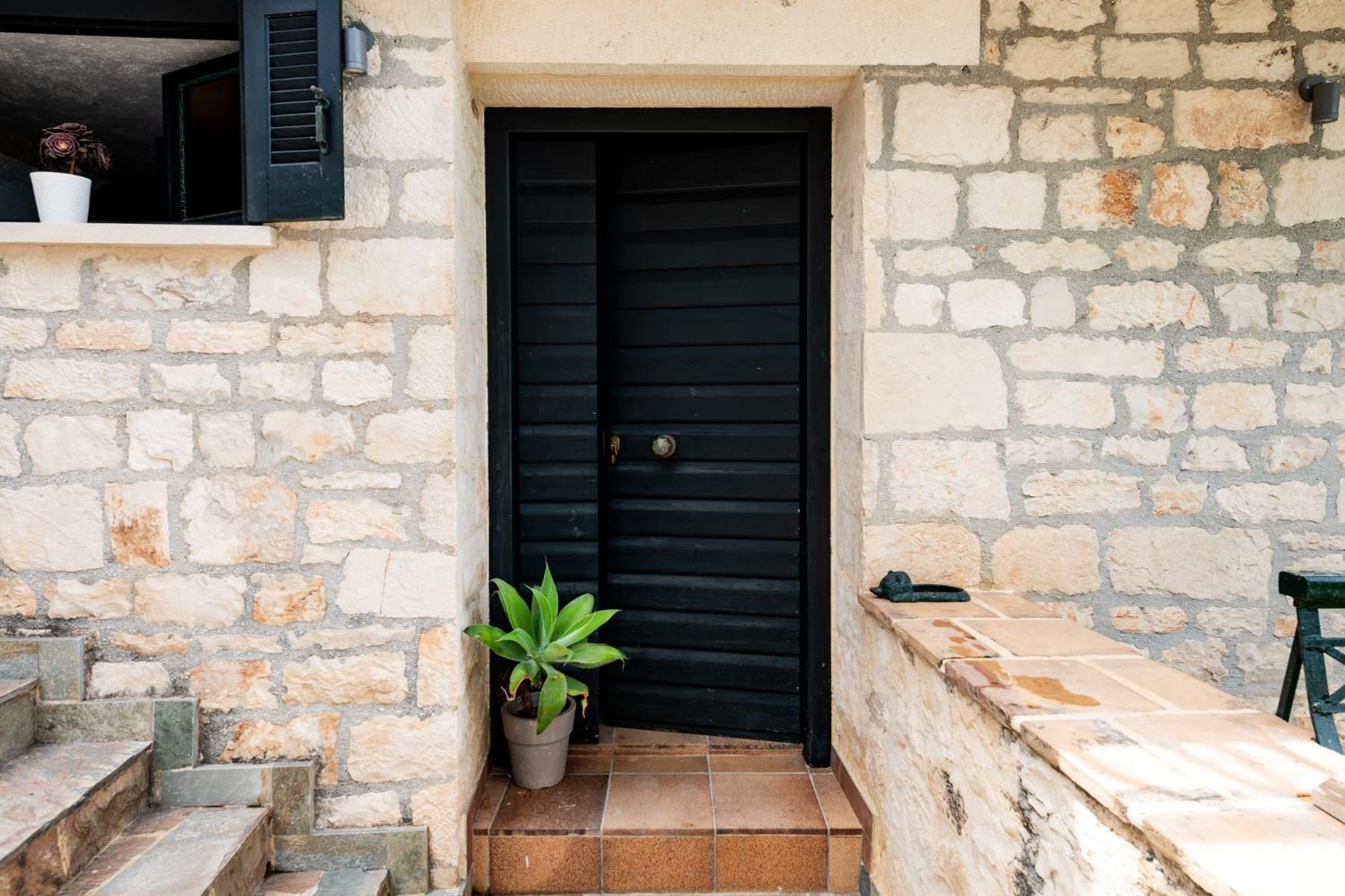 Orama Stone Apartments - Authentic Hospitality In A Historical Location, By Zantewize ภายนอก รูปภาพ